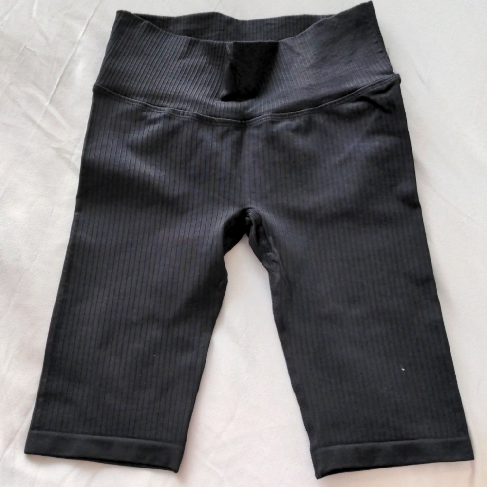NWT Mini Activewear Bike Shorts SZ S Black